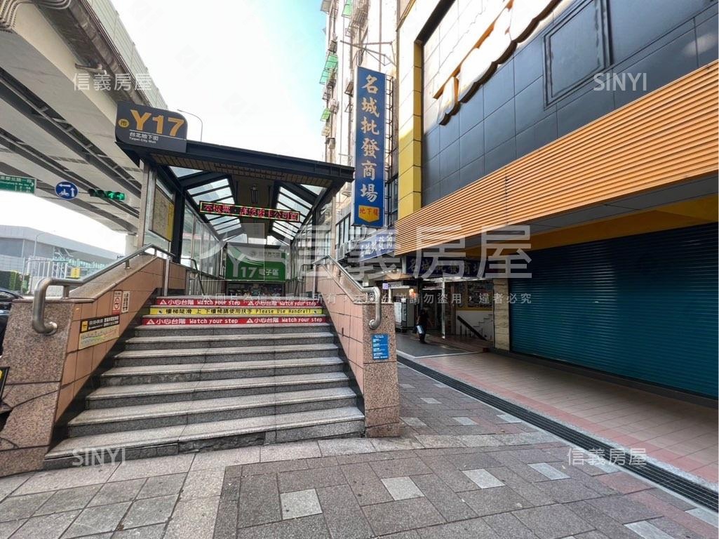 專任雙子星商三透天房屋室內格局與周邊環境
