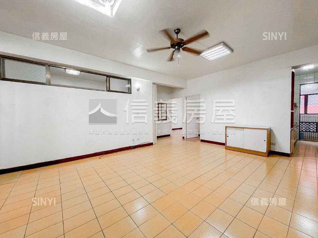 近櫻花捷運大三房房屋室內格局與周邊環境