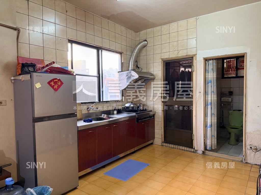 武廟商圈邊間店住房屋室內格局與周邊環境