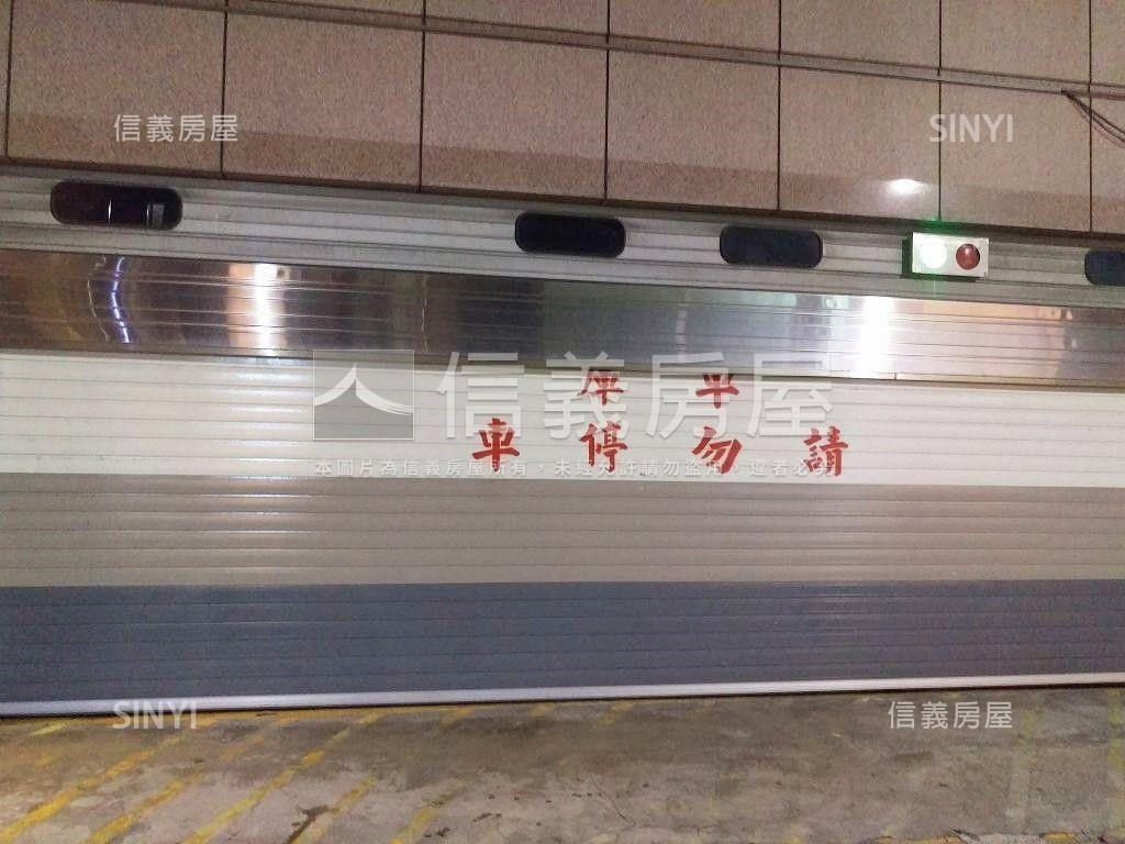 南京三越車位２房屋室內格局與周邊環境
