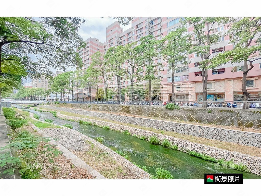 逢甲角間吃市店面房屋室內格局與周邊環境