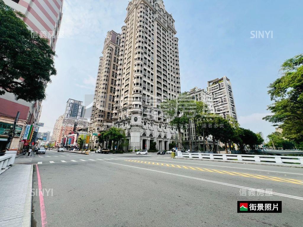 逢甲角間吃市店面房屋室內格局與周邊環境