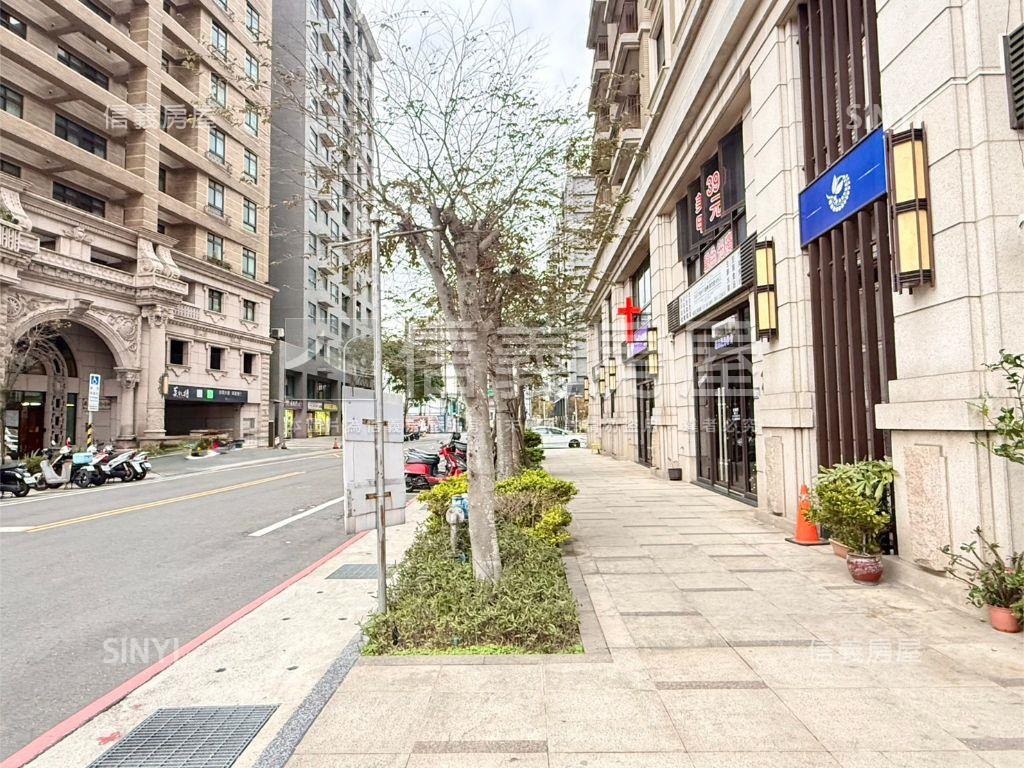 興仁夜市旁金店面２房屋室內格局與周邊環境