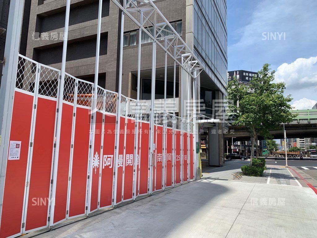 南京阿曼高樓層邊間採光佳房屋室內格局與周邊環境