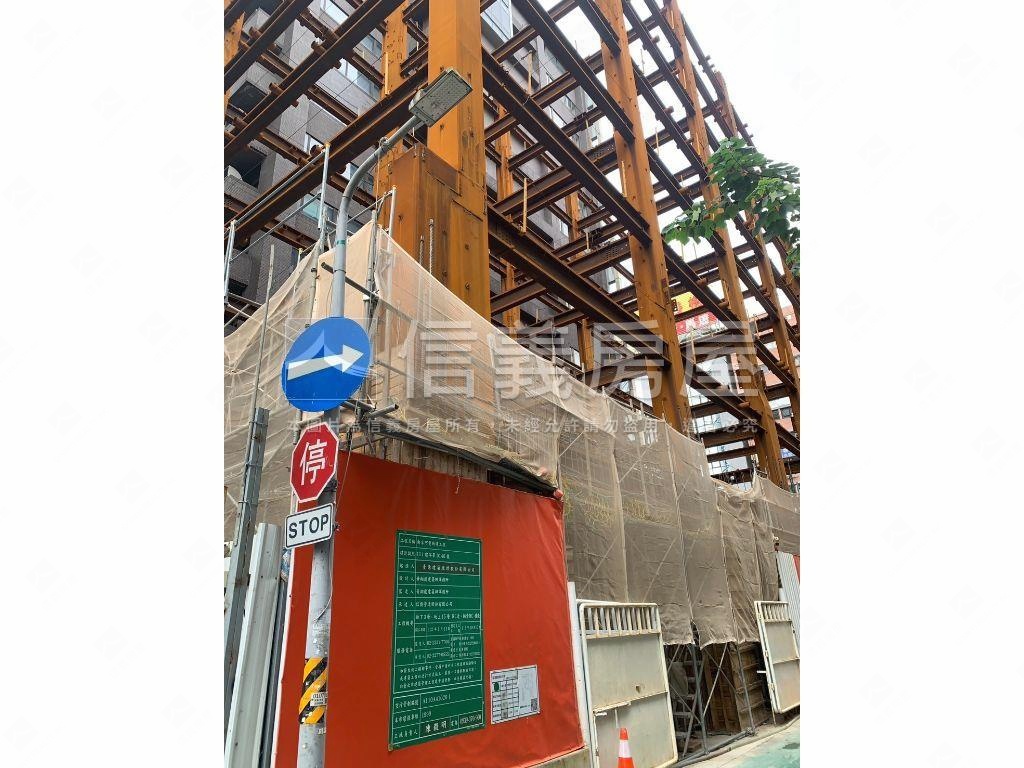 南京阿曼高樓層邊間採光佳房屋室內格局與周邊環境