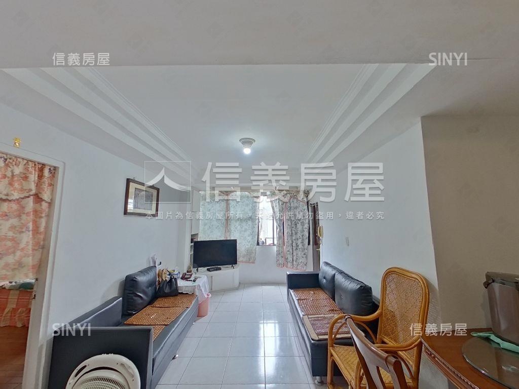 民有街稀有頂加房屋室內格局與周邊環境