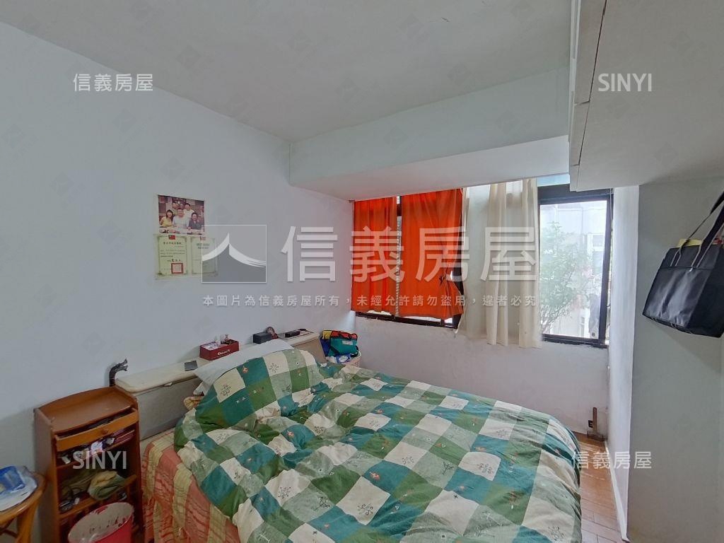 民有街稀有頂加房屋室內格局與周邊環境