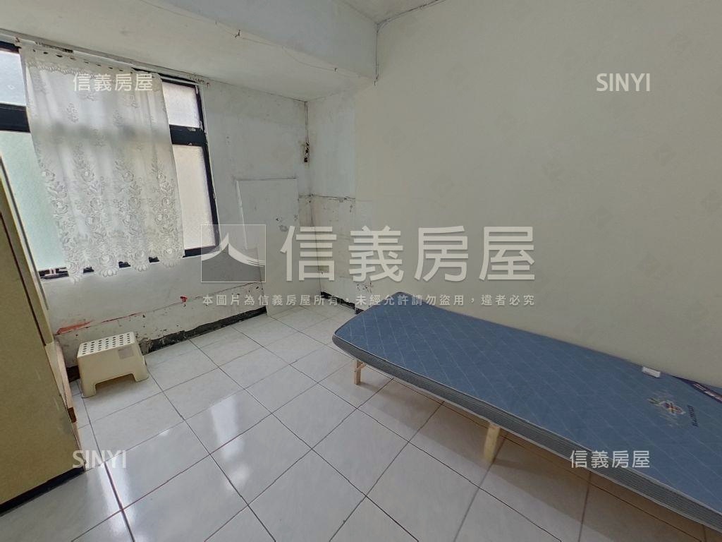 民有街稀有頂加房屋室內格局與周邊環境