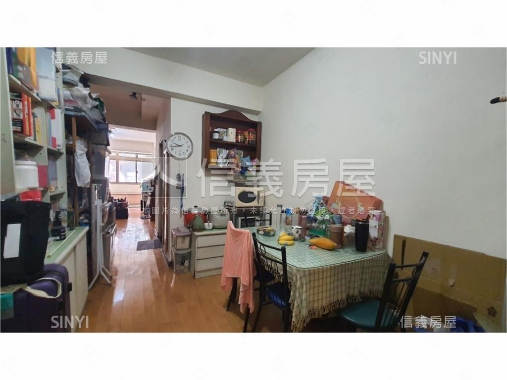 新案信義低總價公寓３樓房屋室內格局與周邊環境