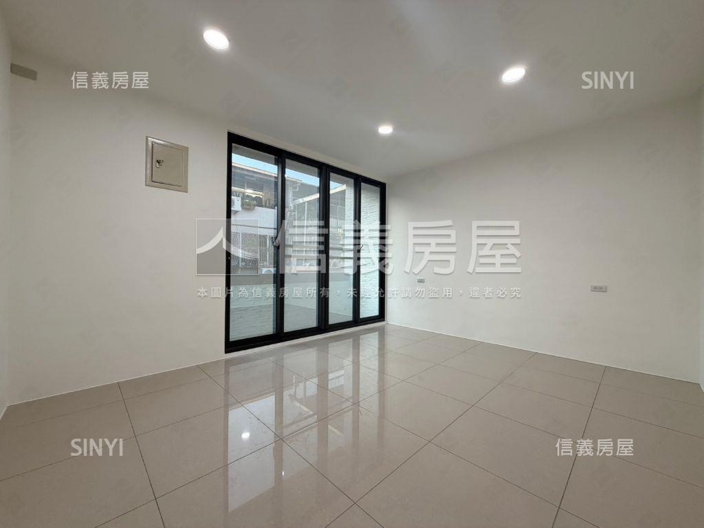 新都路裝潢美透天房屋室內格局與周邊環境