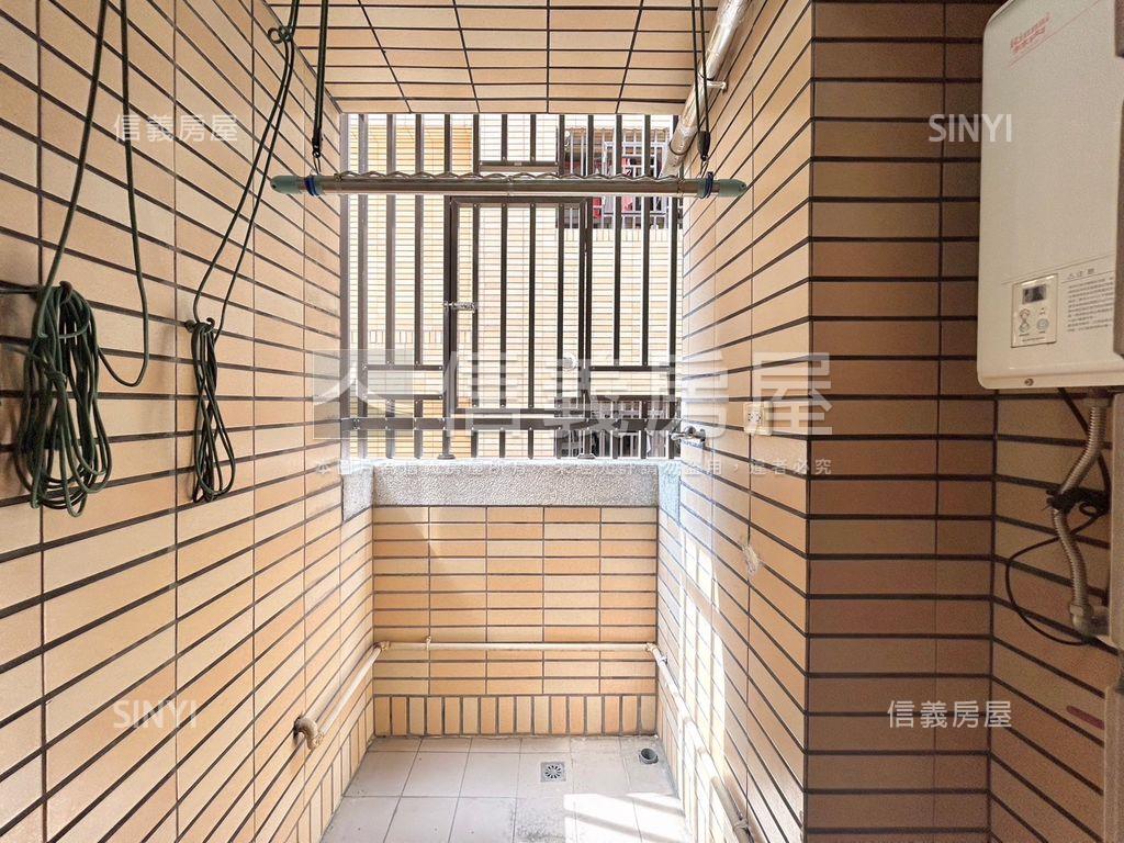 ＭＭ２１採光美三房房屋室內格局與周邊環境