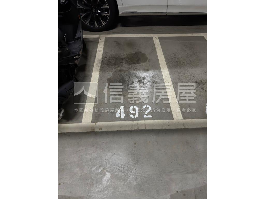 ＭＭ２１採光美三房房屋室內格局與周邊環境