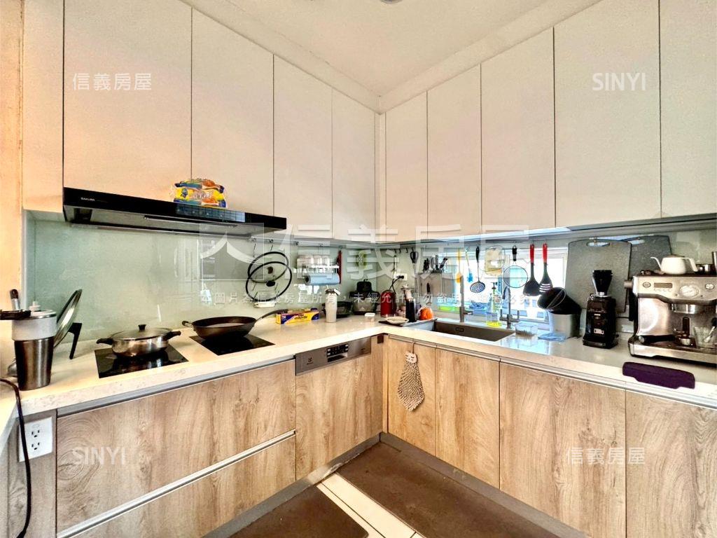 龍邦皇家美式莊園北屯門牌房屋室內格局與周邊環境