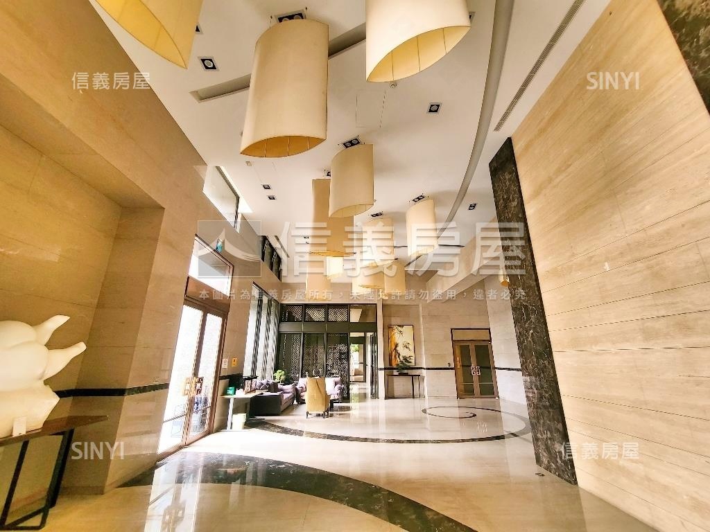 藝文鼎苑美居雙車位房屋室內格局與周邊環境