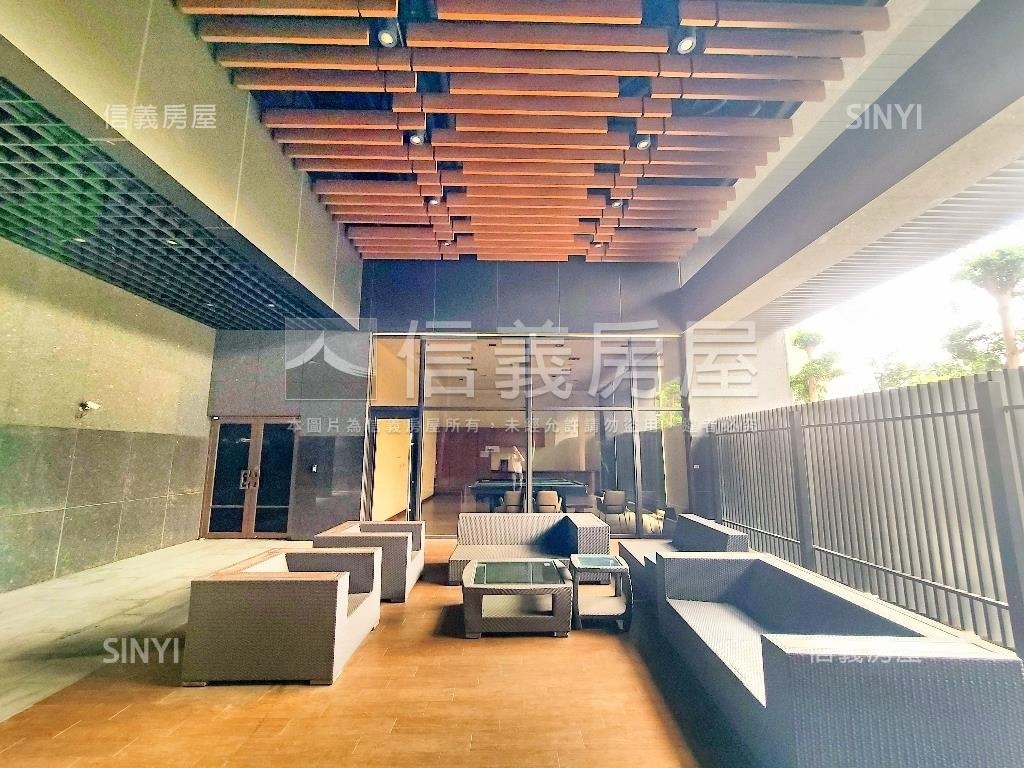 藝文鼎苑美居雙車位房屋室內格局與周邊環境