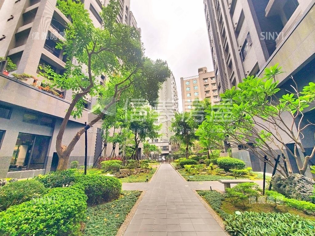 藝文鼎苑美居雙車位房屋室內格局與周邊環境