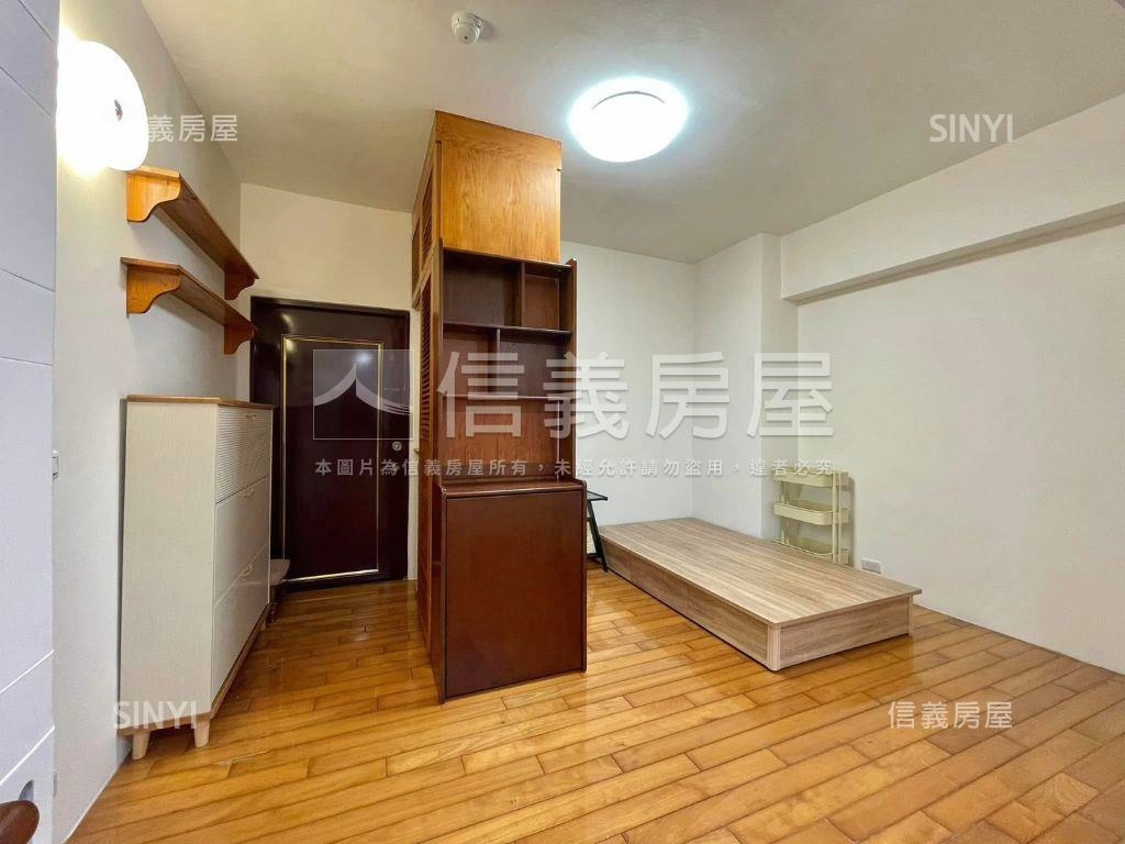 成名學府學區套房房屋室內格局與周邊環境