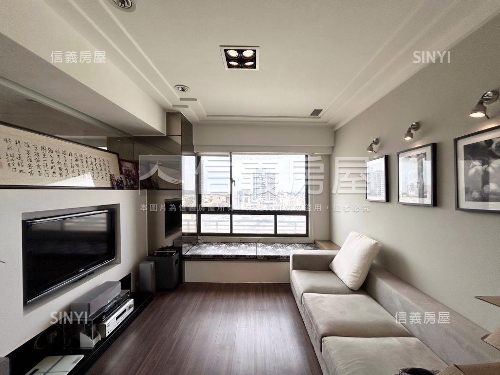 煙波行館。大三房裝潢美景房屋室內格局與周邊環境