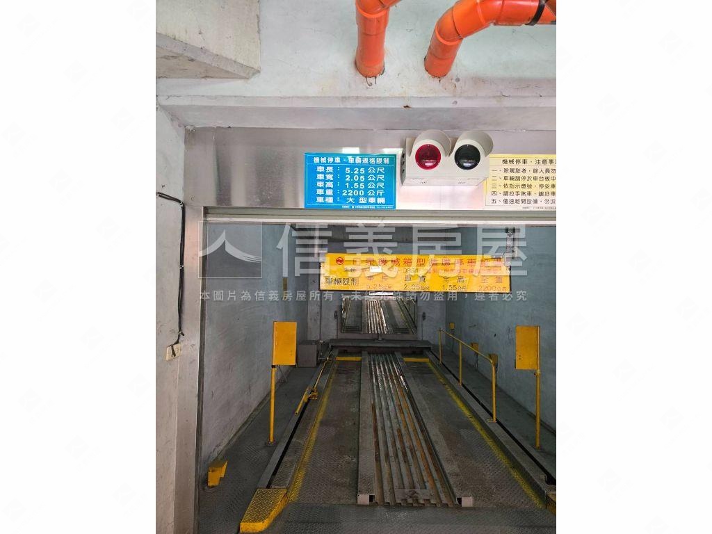 木柵双併電梯大三房車位房屋室內格局與周邊環境