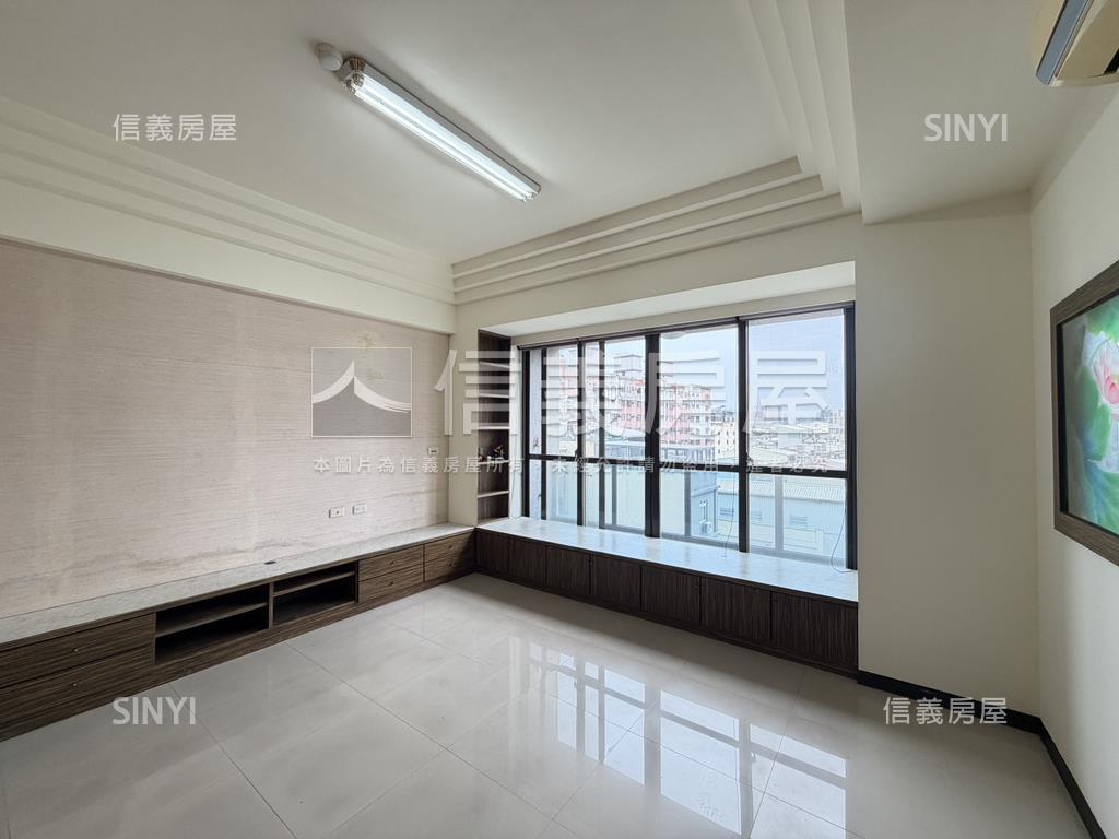 近九德捷運站稀有釋出Ｂ房屋室內格局與周邊環境