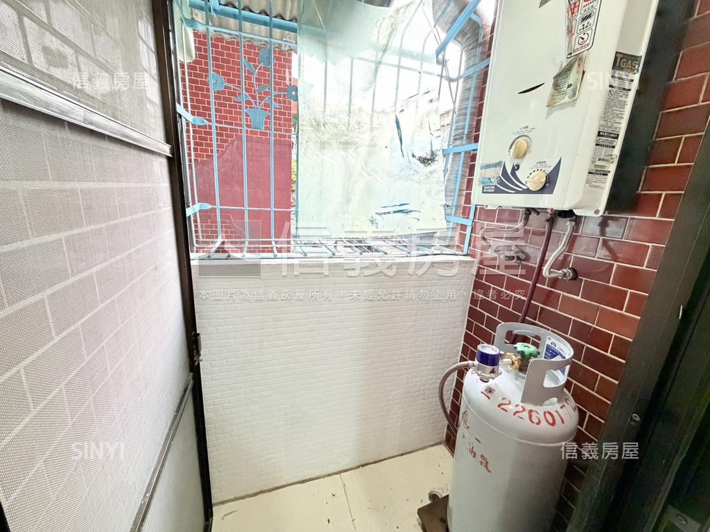 高雄火車站·蘭園通風２房房屋室內格局與周邊環境