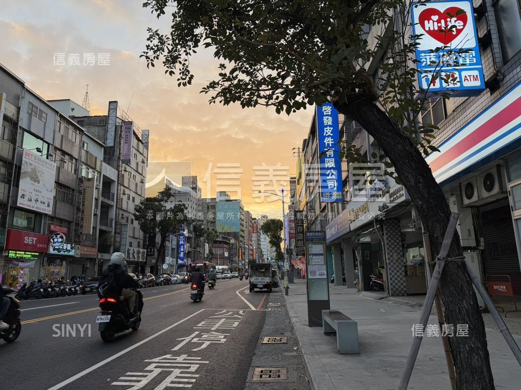 高雄火車站·蘭園通風２房房屋室內格局與周邊環境