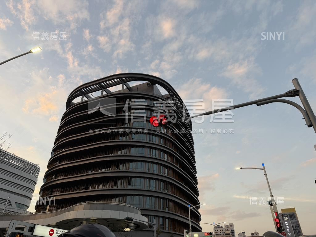 高雄火車站·蘭園通風２房房屋室內格局與周邊環境