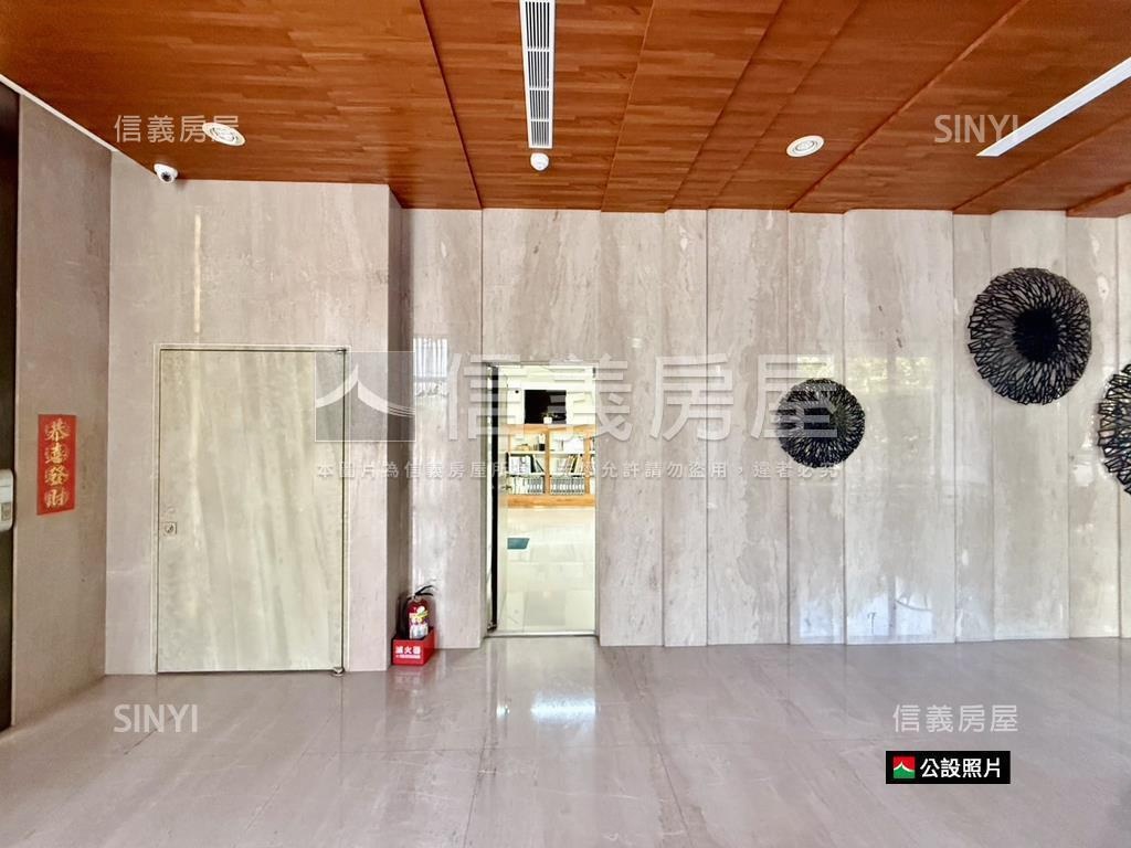 鼎峰一樓店辦附雙車位房屋室內格局與周邊環境