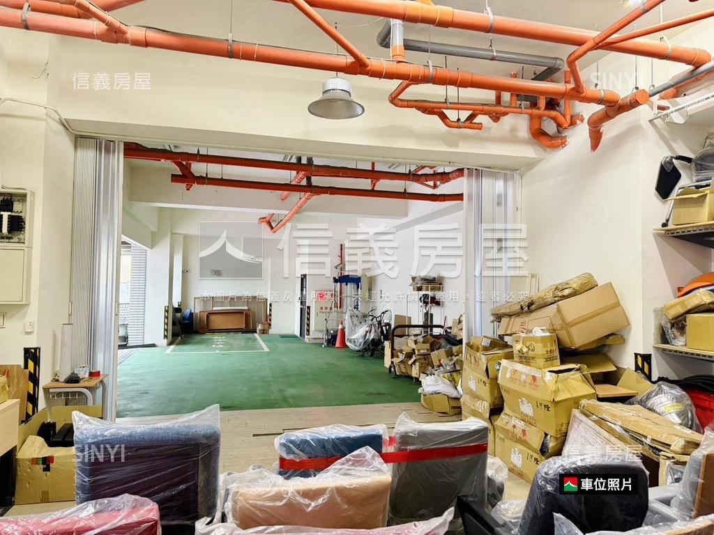 鼎峰一樓店辦附雙車位房屋室內格局與周邊環境