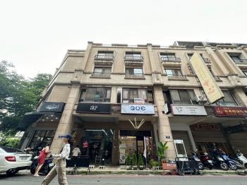 屋齡約２０年一中店套２
