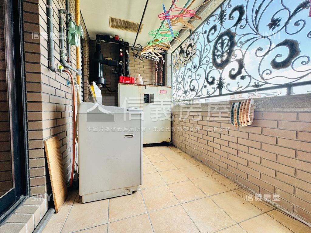 中悅霸氣磅礴五房豪宅房屋室內格局與周邊環境