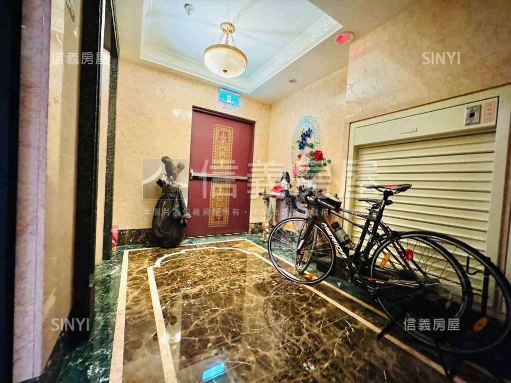 中悅霸氣磅礴五房豪宅房屋室內格局與周邊環境