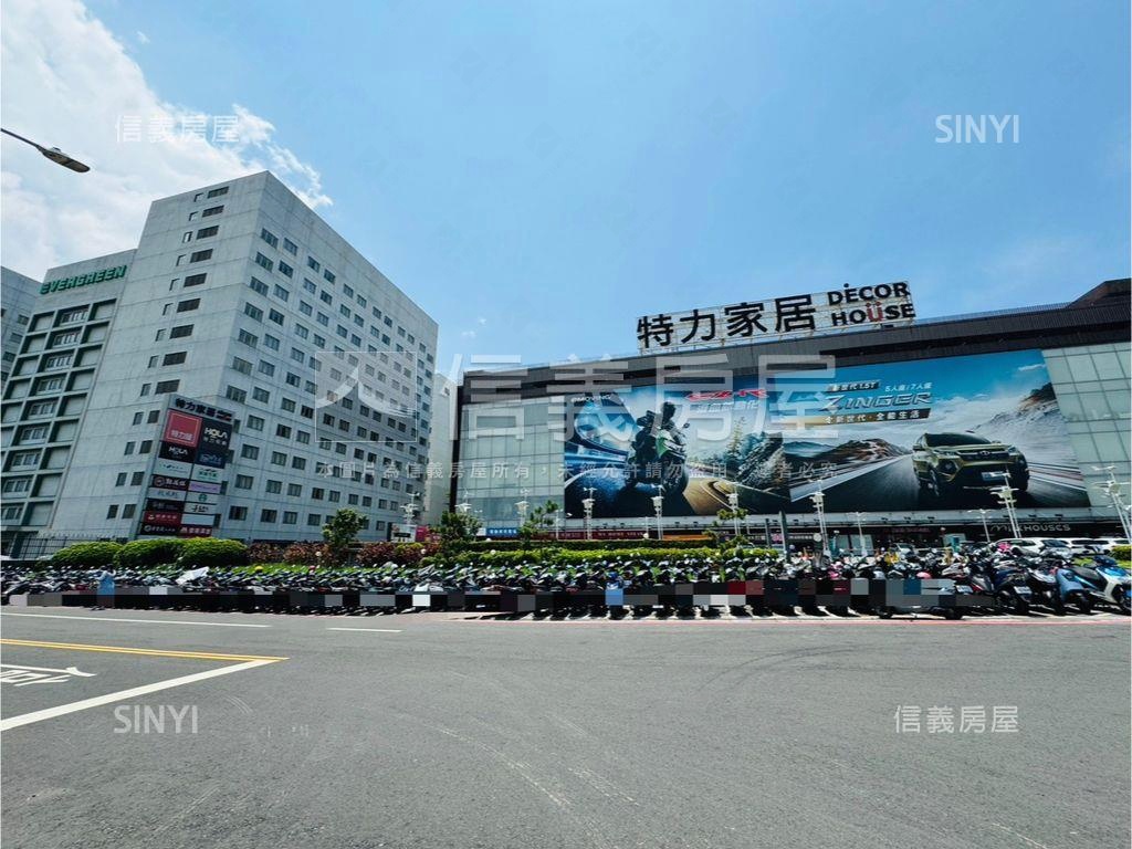 中悅霸氣磅礴五房豪宅房屋室內格局與周邊環境