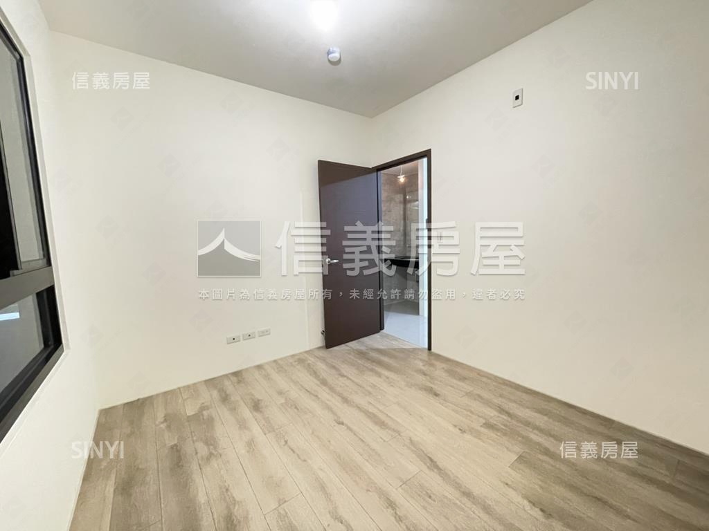 富宇世界花園高樓２房平車房屋室內格局與周邊環境