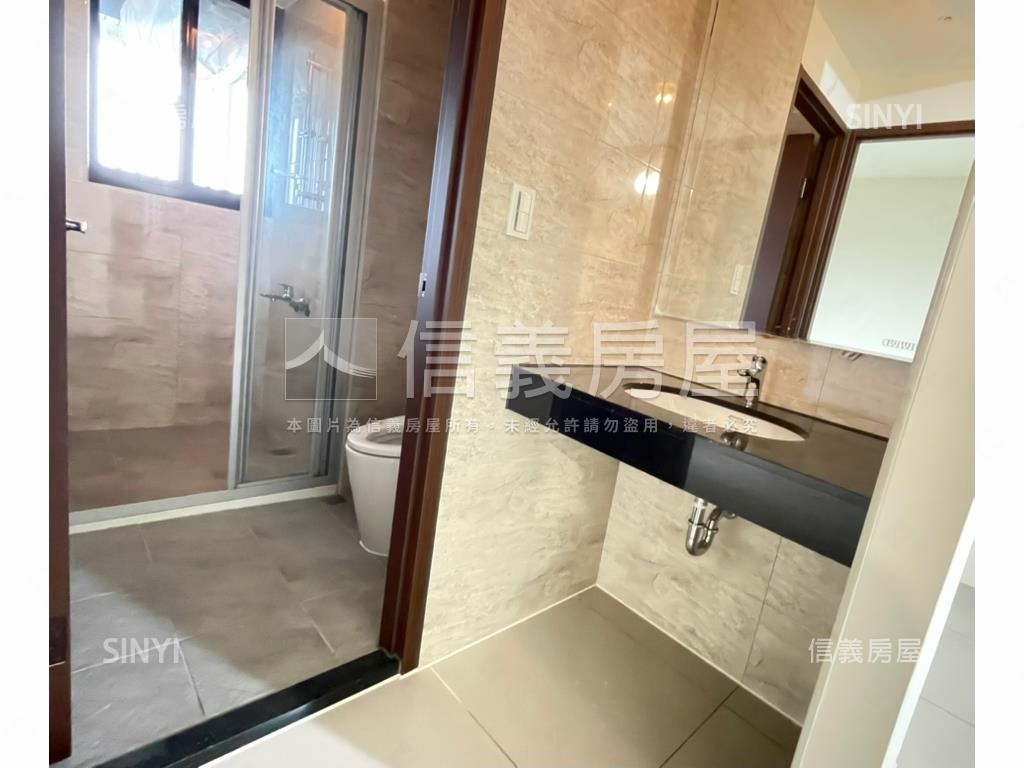 富宇世界花園高樓２房平車房屋室內格局與周邊環境