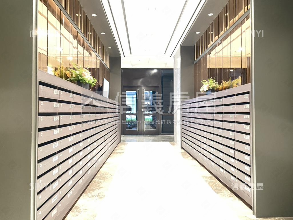 富宇世界花園高樓２房平車房屋室內格局與周邊環境