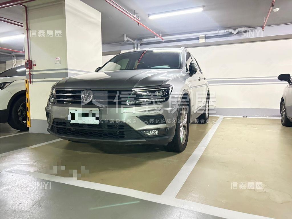 雙捷高樓質感豪邸平面車位房屋室內格局與周邊環境