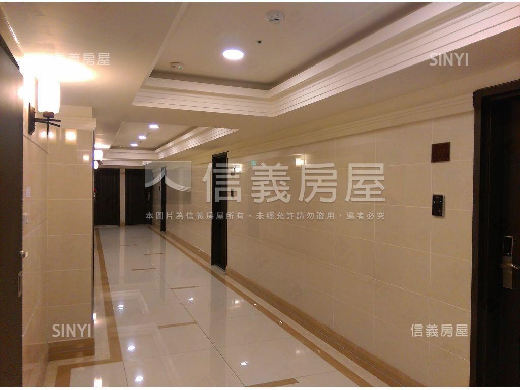 雙捷高樓質感豪邸平面車位房屋室內格局與周邊環境