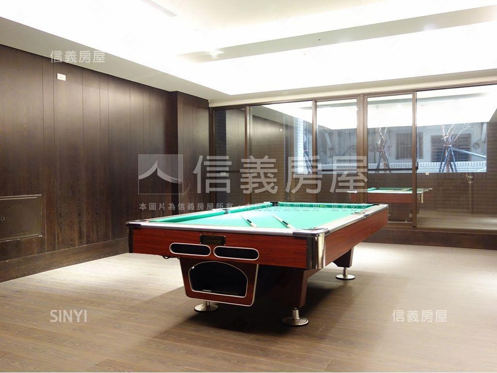 雙捷高樓質感豪邸平面車位房屋室內格局與周邊環境