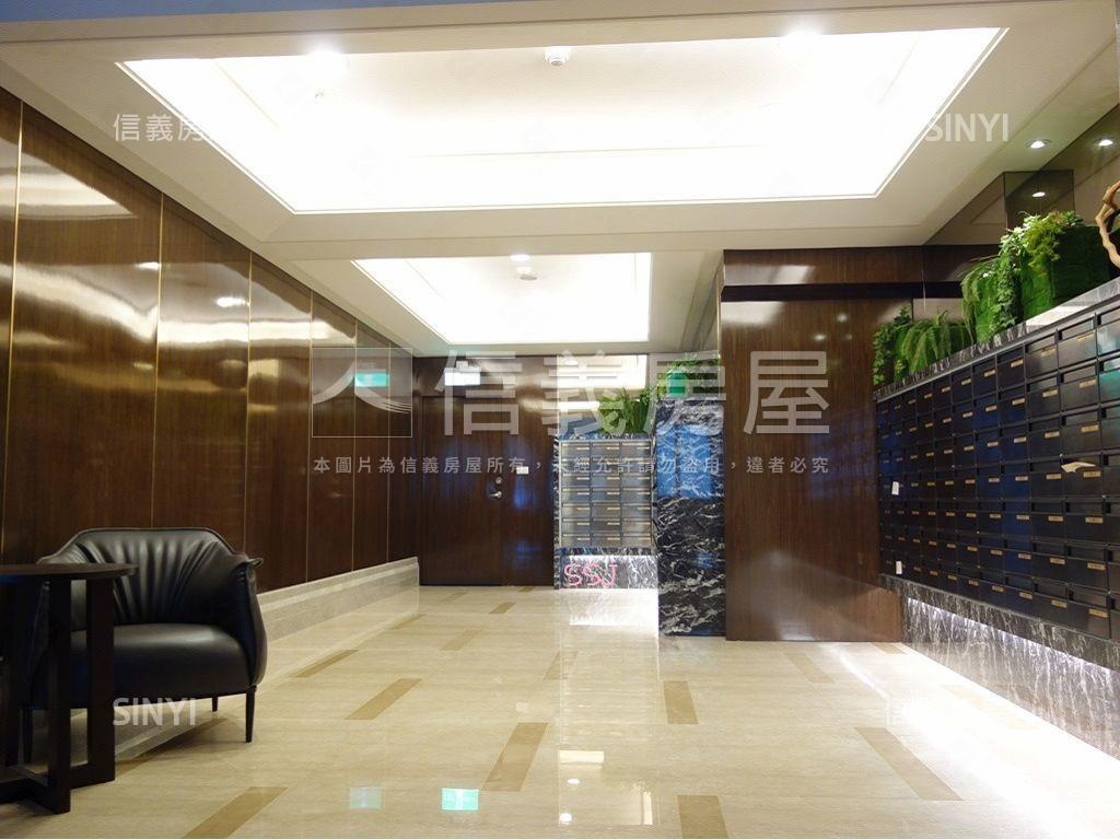 雙捷高樓質感豪邸平面車位房屋室內格局與周邊環境