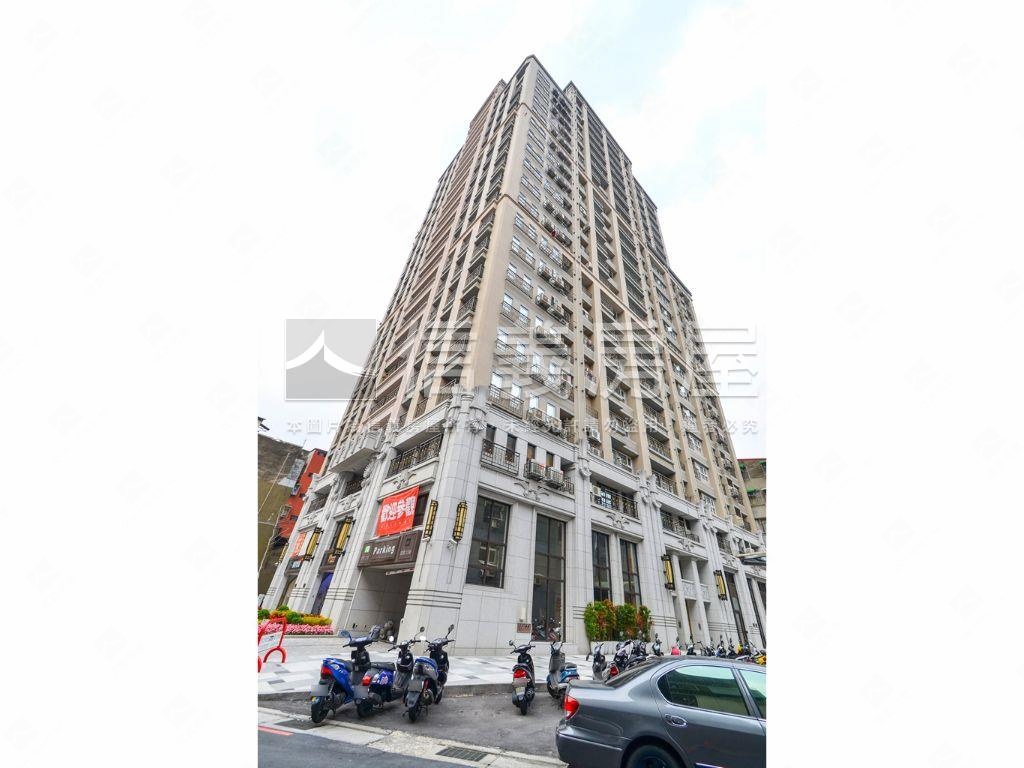 雙捷高樓質感豪邸平面車位房屋室內格局與周邊環境