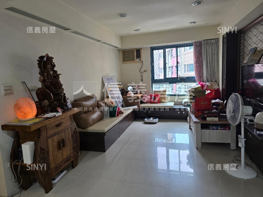 海誓山盟大四房坡平車位房屋室內格局與周邊環境