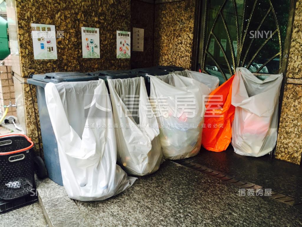 海誓山盟大四房坡平車位房屋室內格局與周邊環境