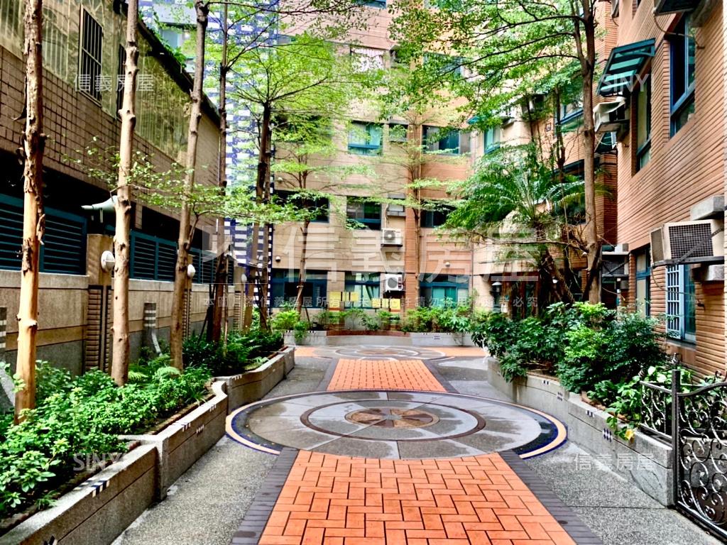 海誓山盟大四房坡平車位房屋室內格局與周邊環境