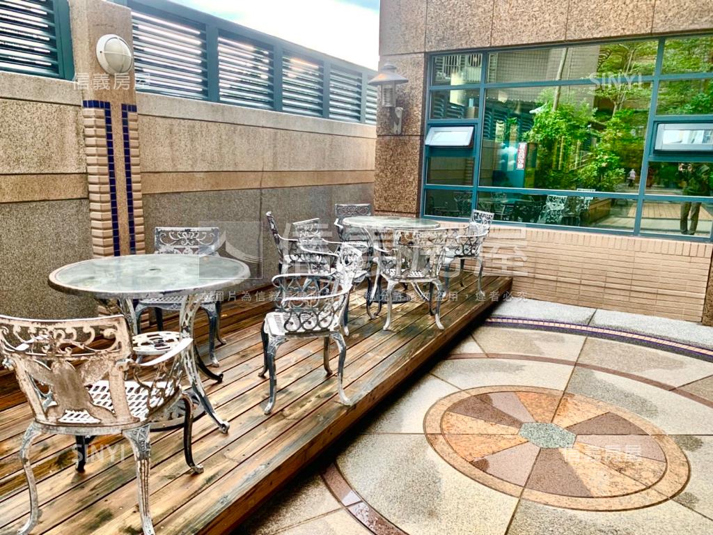 海誓山盟大四房坡平車位房屋室內格局與周邊環境