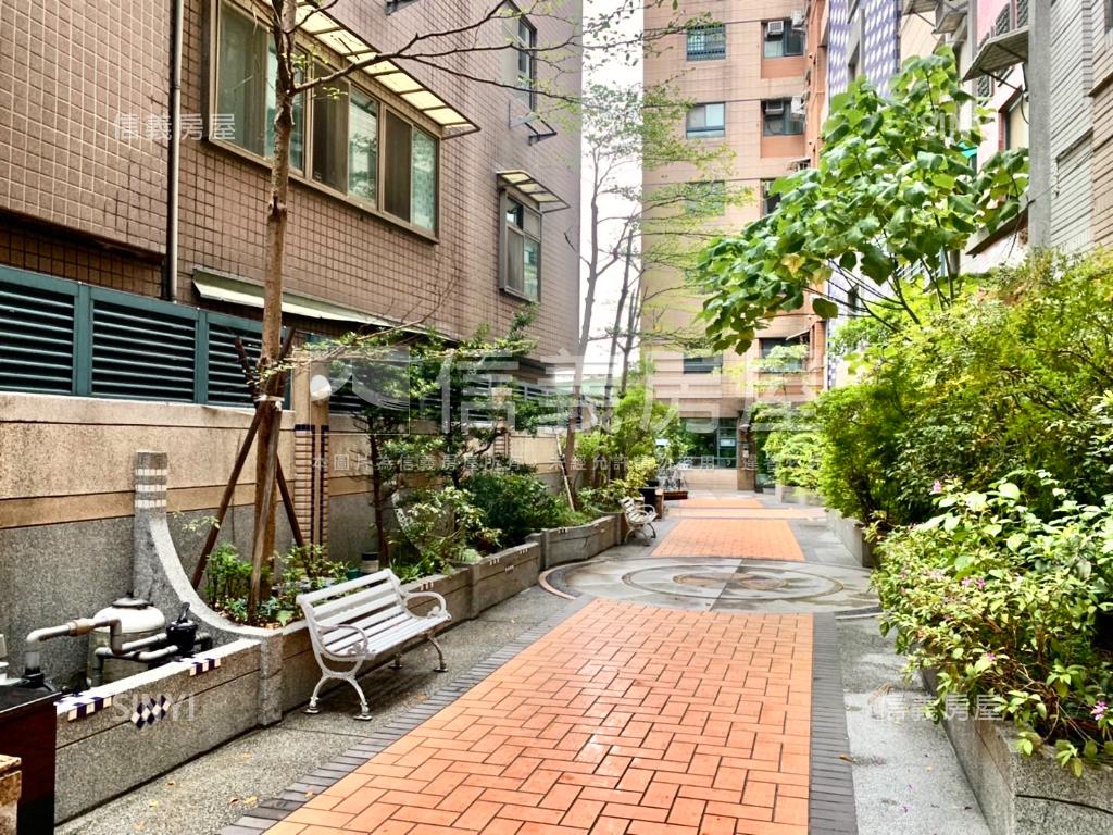 海誓山盟大四房坡平車位房屋室內格局與周邊環境