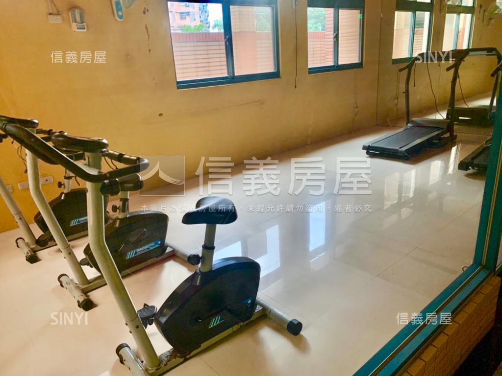 海誓山盟大四房坡平車位房屋室內格局與周邊環境