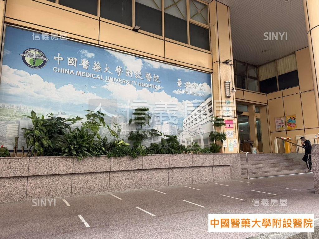 宏泰後棟電梯三房車位房屋室內格局與周邊環境