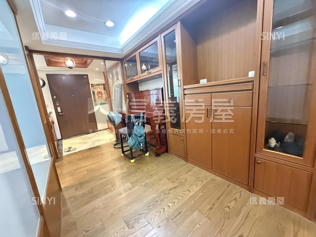 天母靜巷美麗一樓房屋室內格局與周邊環境
