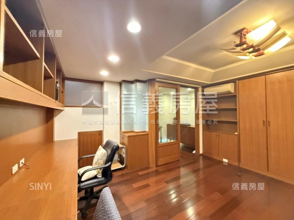 天母靜巷美麗一樓房屋室內格局與周邊環境